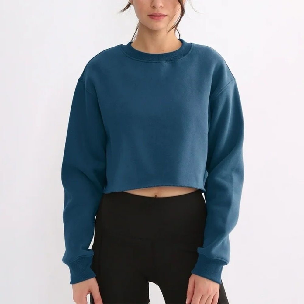 Amazhiyu Women’s Cropped Sweatshirt Size Small Teal Long Sleeves Pullover Fleece